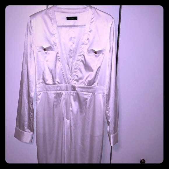 JLUXELABEL SATIN JUMPSUIT 🔥🔥🔥🔥 - Picture 2 of 4